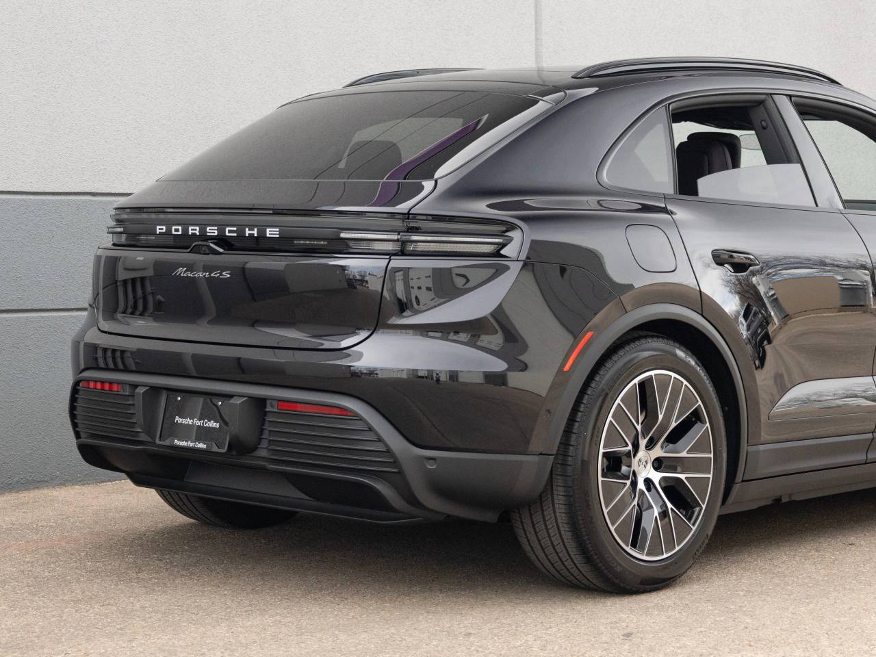 2025 Porsche Macan Macan 4S Electric
