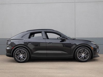 2025 Porsche Macan Macan 4S Electric
