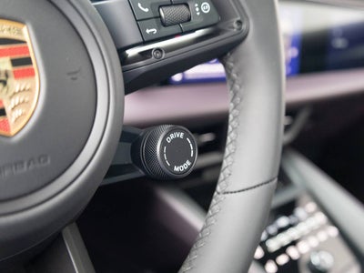 2025 Porsche Macan Macan 4S Electric