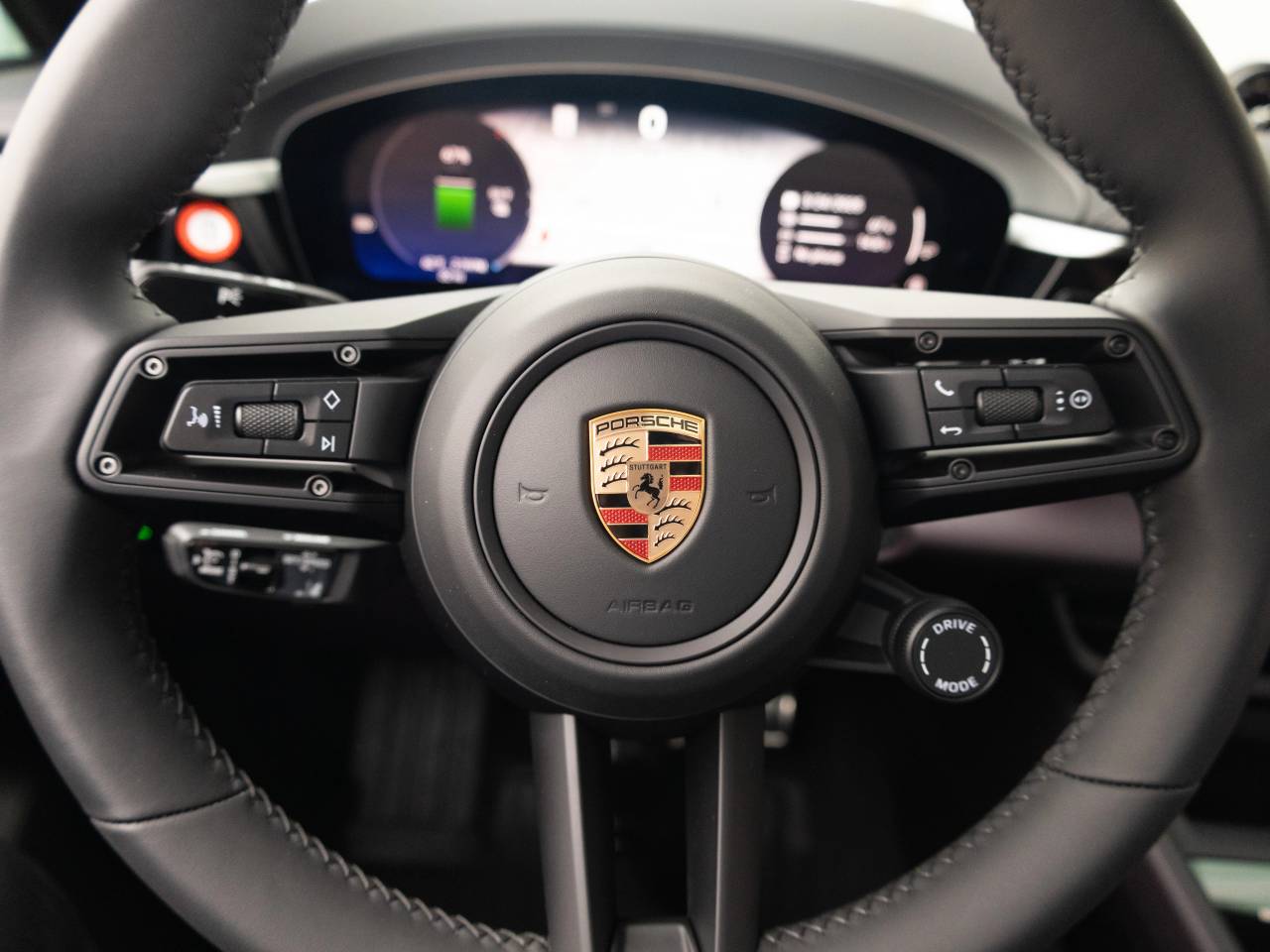 2025 Porsche Macan Macan 4S Electric