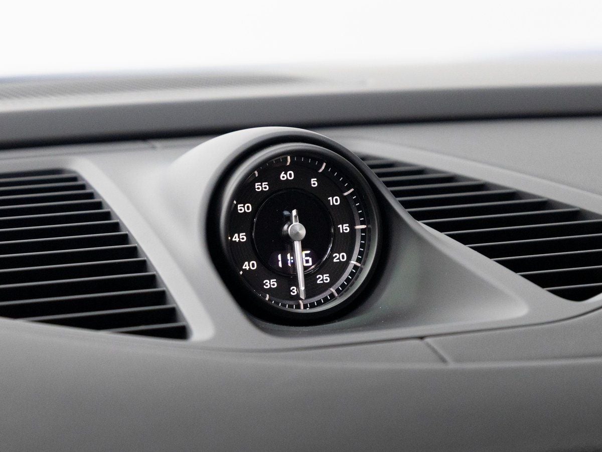 2026 Porsche Macan 4S Electric