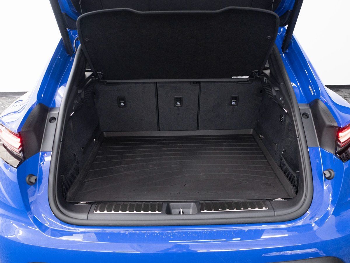 2026 Porsche Macan 4S Electric