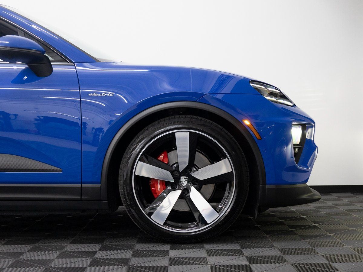2026 Porsche Macan 4S Electric