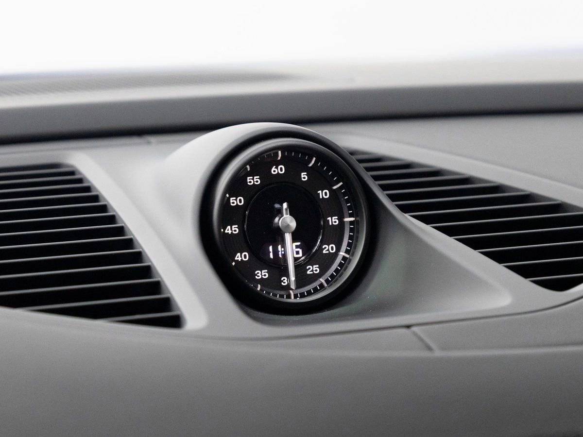 2026 Porsche Macan 4S Electric