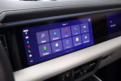 2025 Porsche Macan 4S Electric