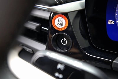 2025 Porsche Macan 4S Electric