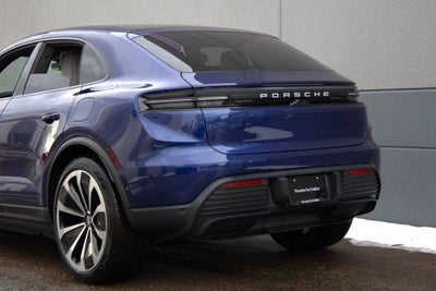 2025 Porsche Macan 4S Electric