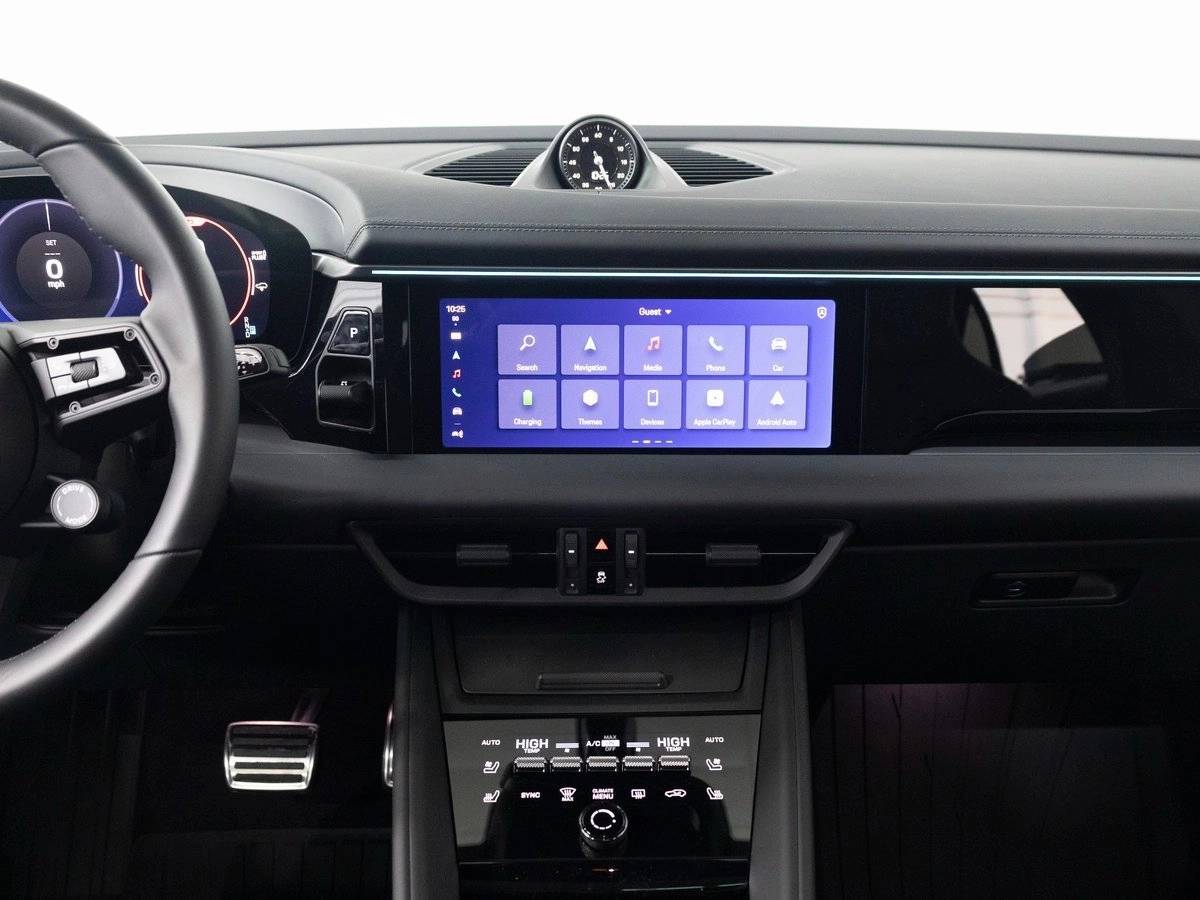 2025 Porsche Macan 4S