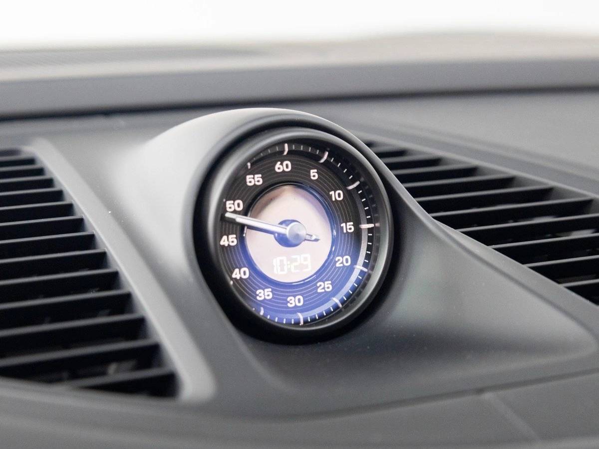 2025 Porsche Macan 4S