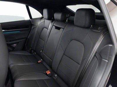 2025 Porsche Macan 4S