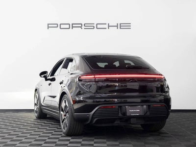 2025 Porsche Macan 4S