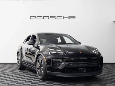 2025 Porsche Macan 4S