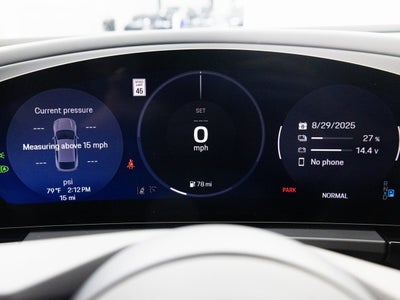 2025 Porsche Macan 4S