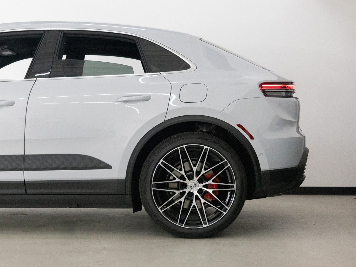 2025 Porsche Macan 4S