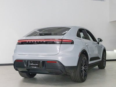 2025 Porsche Macan 4S