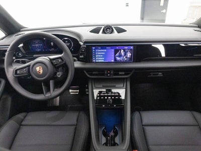 2025 Porsche Macan 4S