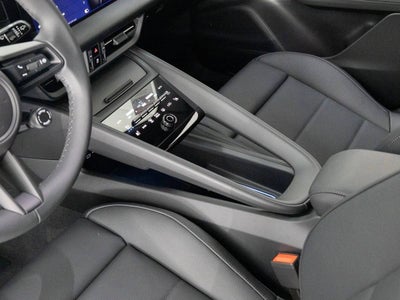 2025 Porsche Macan 4S