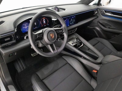 2025 Porsche Macan 4S