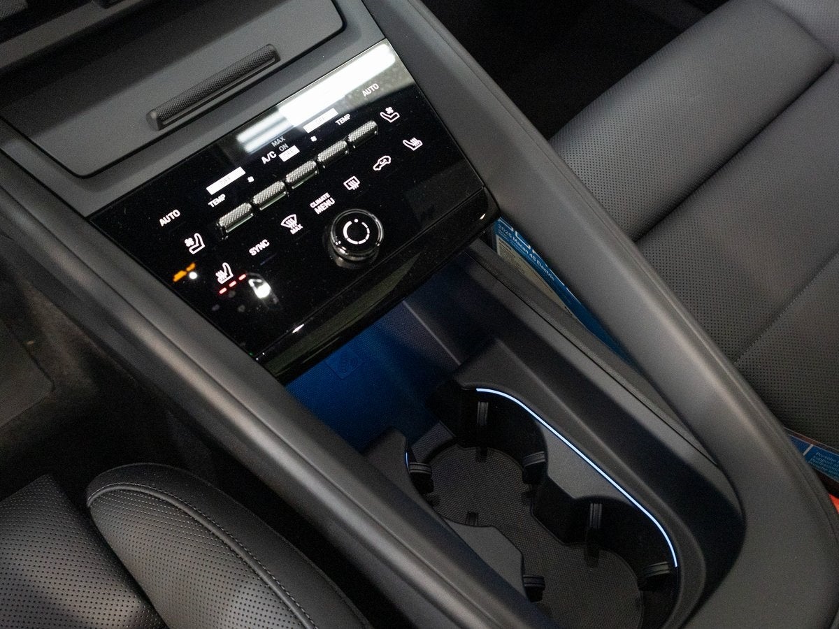 2025 Porsche Macan 4S