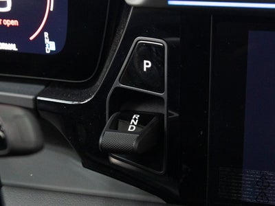 2025 Porsche Macan 4S