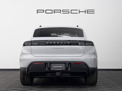 2025 Porsche Macan 4S