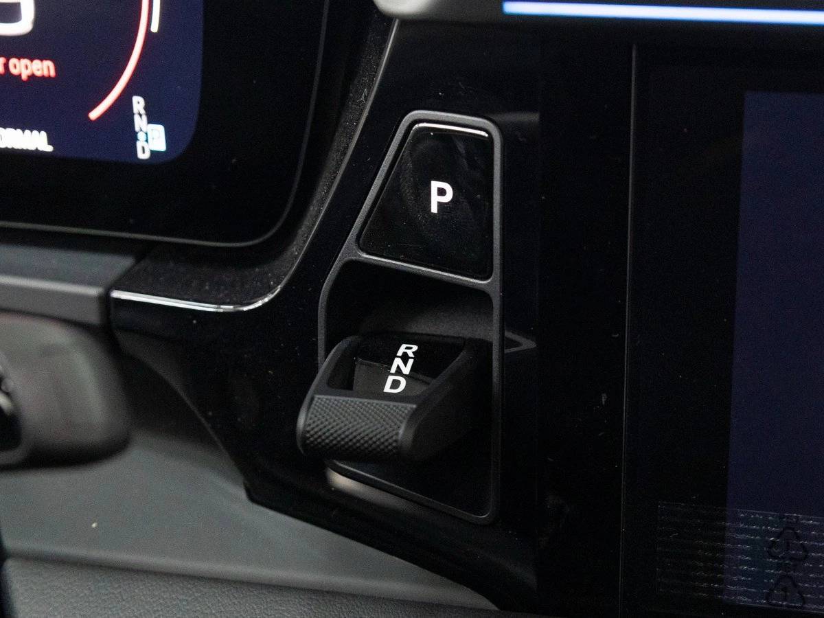 2025 Porsche Macan 4S