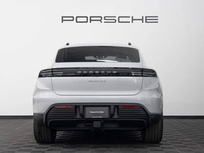 2025 Porsche Macan 4S