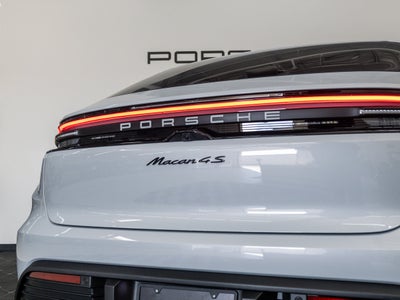 2026 Porsche Macan Macan 4S Electric