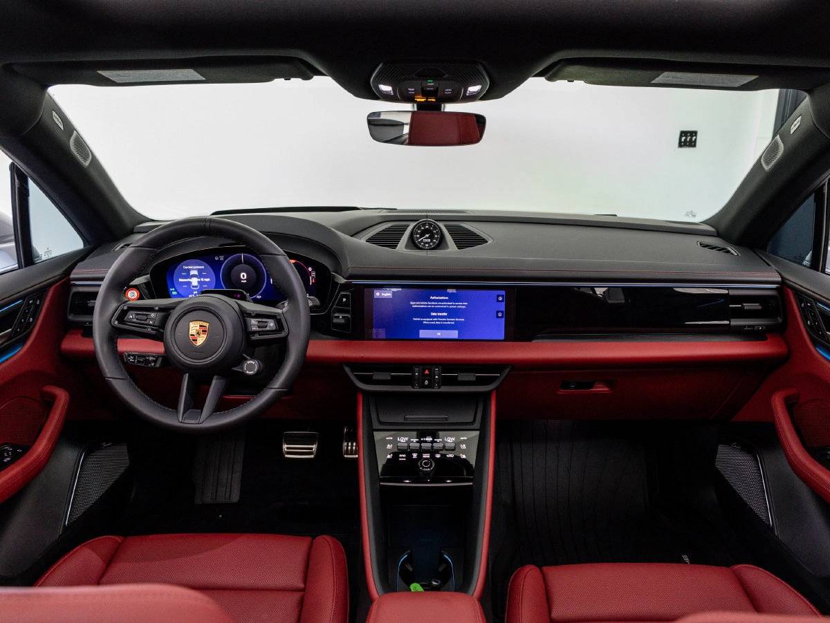 2026 Porsche Macan Macan 4S Electric