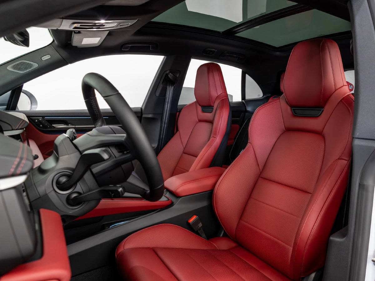 2026 Porsche Macan Macan 4S Electric