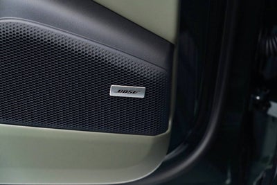 2025 Porsche Macan Turbo