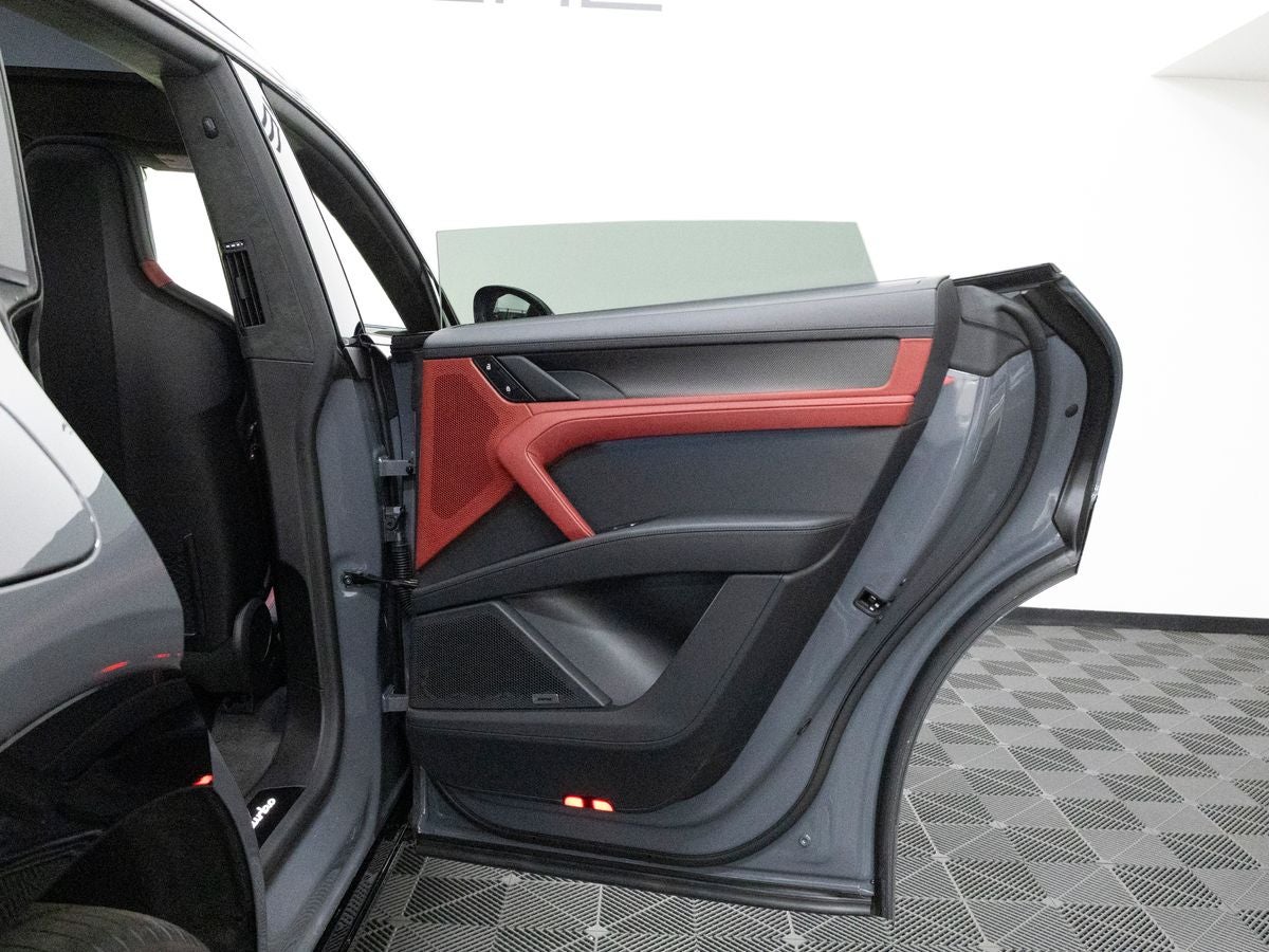 2026 Porsche Cayenne Cayenne Turbo Electric