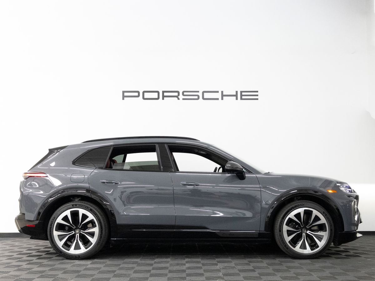 2026 Porsche Cayenne Cayenne Turbo Electric