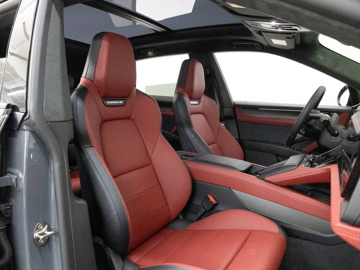 2026 Porsche Cayenne Cayenne Turbo Electric