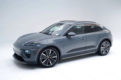 2025 Porsche Macan Base