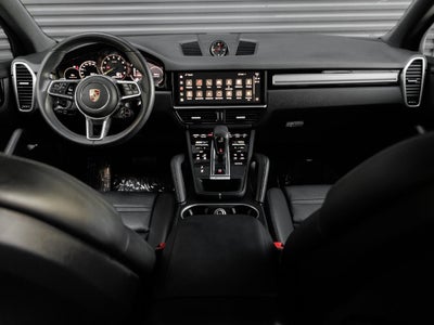 2023 Porsche Cayenne Platinum Edition
