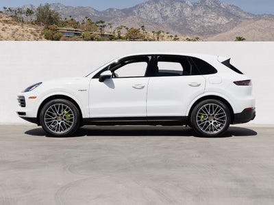 2023 Porsche Cayenne Platinum Edition