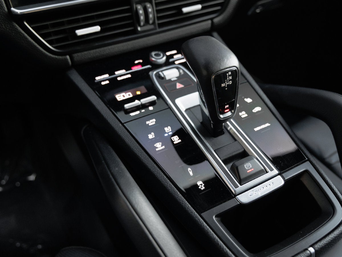 2023 Porsche Cayenne Platinum Edition