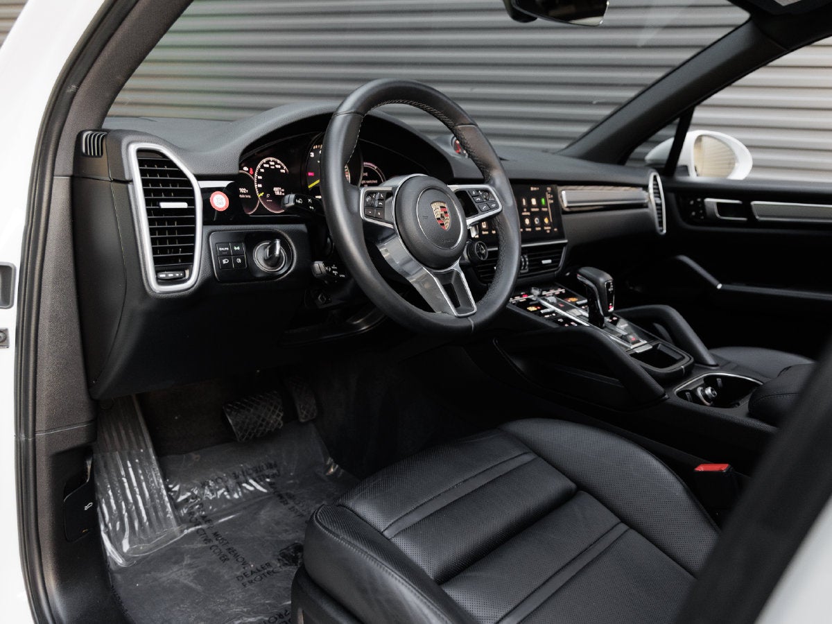2023 Porsche Cayenne Platinum Edition