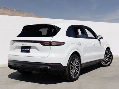 2023 Porsche Cayenne Platinum Edition