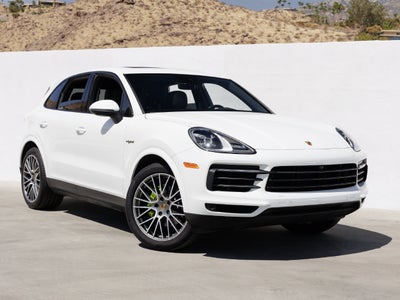 2023 Porsche Cayenne Platinum Edition