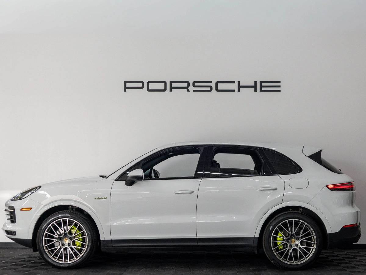 2023 Porsche Cayenne Cayenne E-Hybrid Platinum Edition