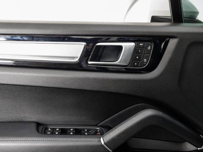 2023 Porsche Cayenne Cayenne E-Hybrid Platinum Edition