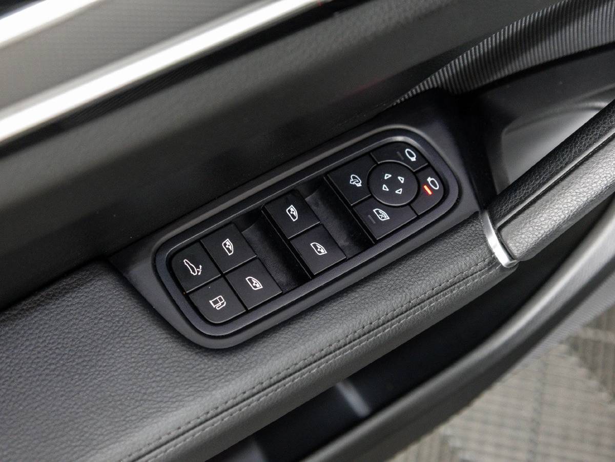 2023 Porsche Cayenne Cayenne E-Hybrid Platinum Edition