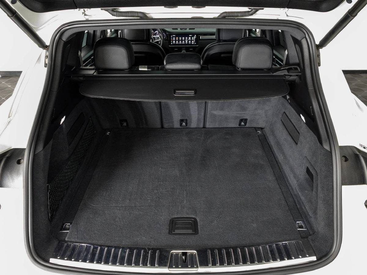 2023 Porsche Cayenne Cayenne E-Hybrid Platinum Edition