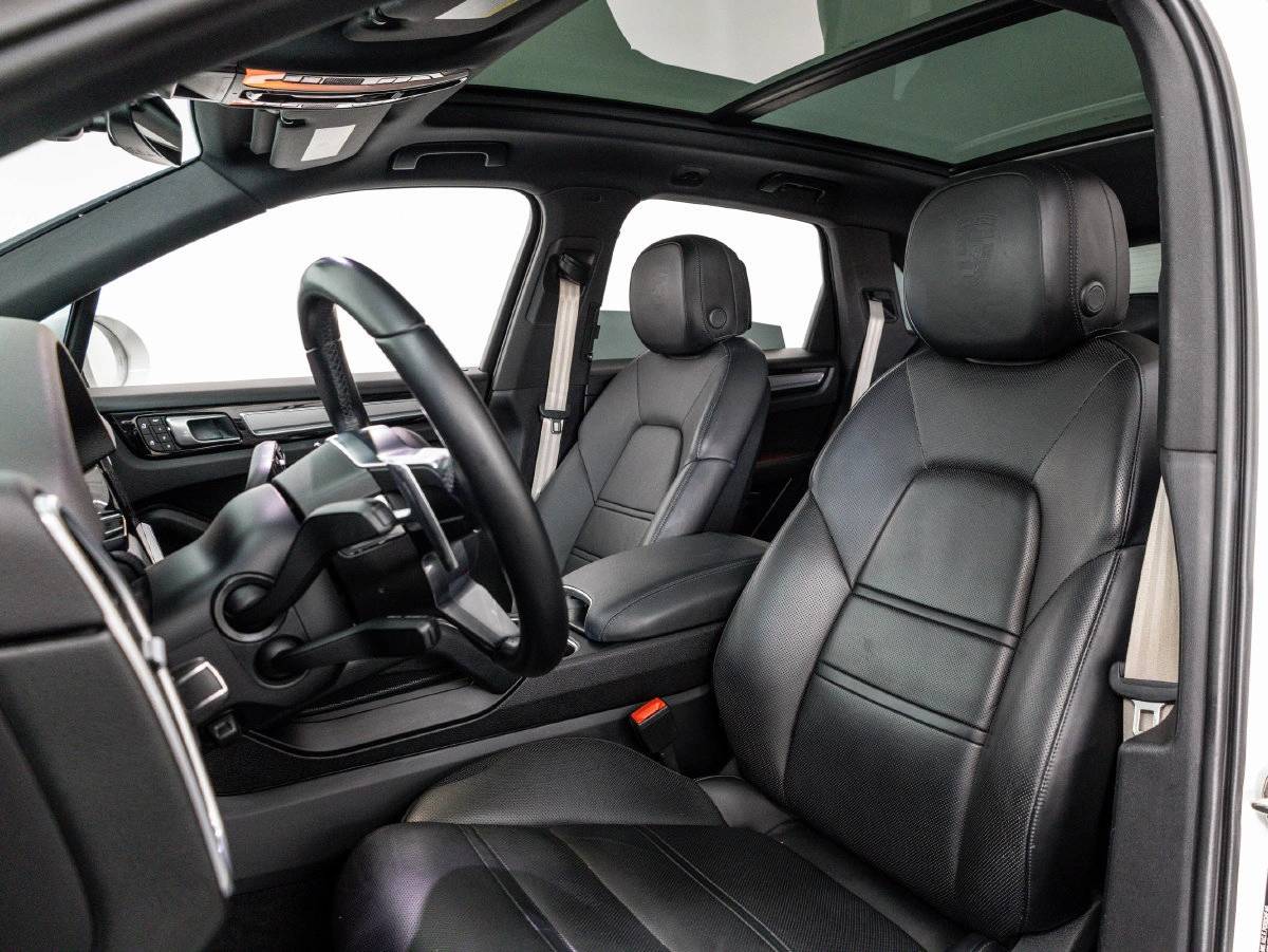 2023 Porsche Cayenne Cayenne E-Hybrid Platinum Edition