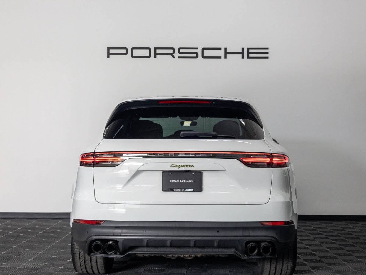 2023 Porsche Cayenne Cayenne E-Hybrid Platinum Edition