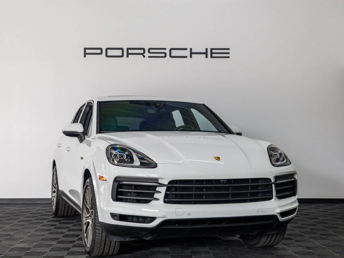2023 Porsche Cayenne Cayenne E-Hybrid Platinum Edition