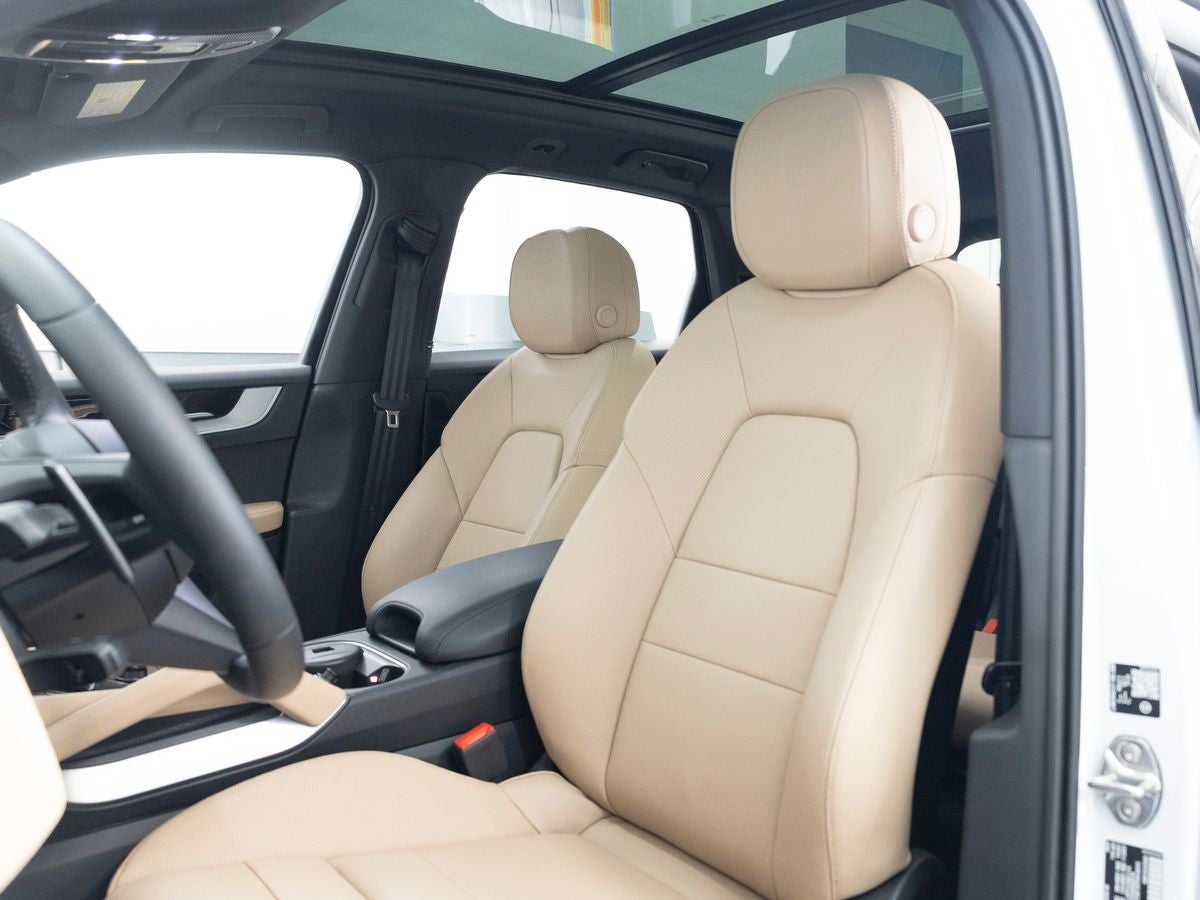 2026 Porsche Cayenne Base