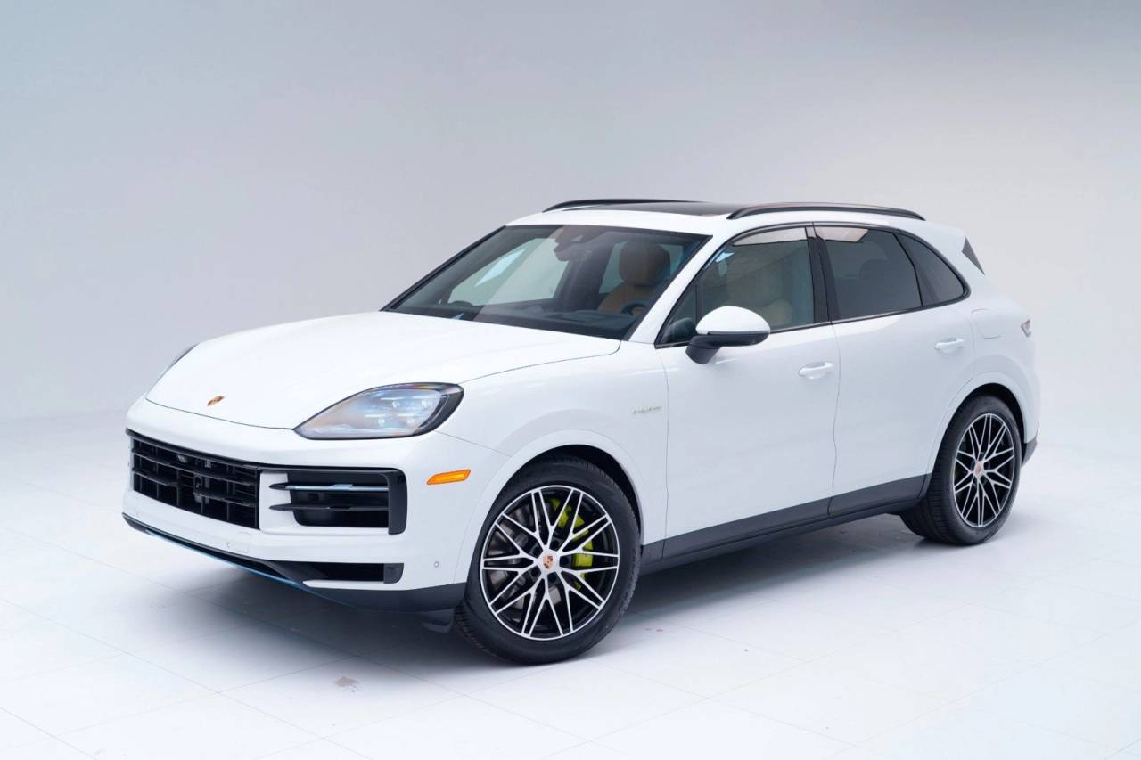 2026 Porsche Cayenne Base